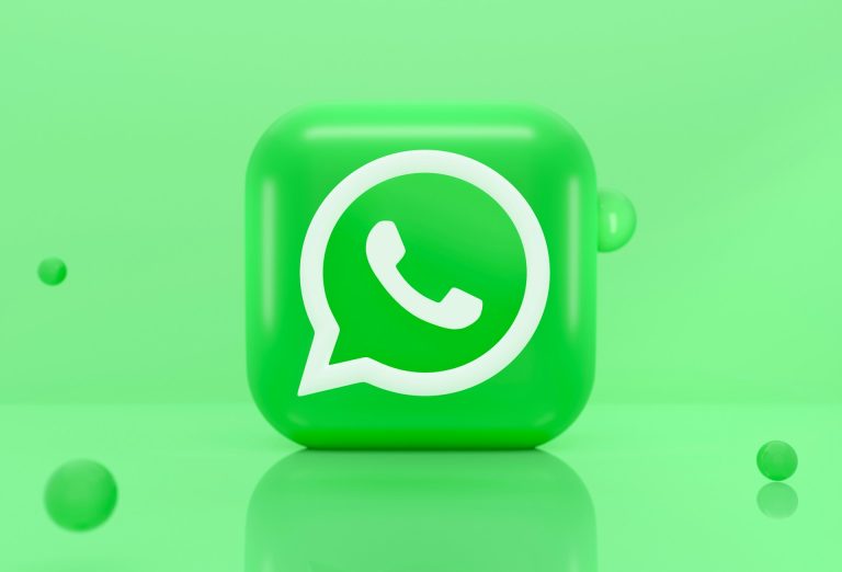 Cara Download WhatsApp Tanpa PlayStore dengan Mudah